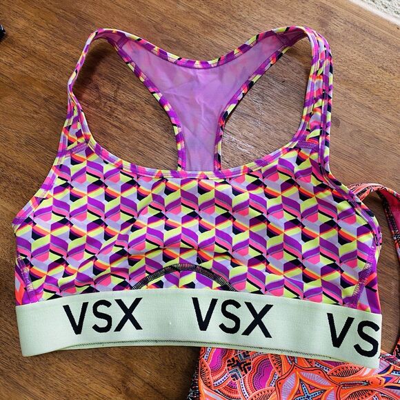 Two VSX Sport Victoria’s Secret Womens Sports Bras Size Small Unpadded Wireless - Picture 2 of 5
